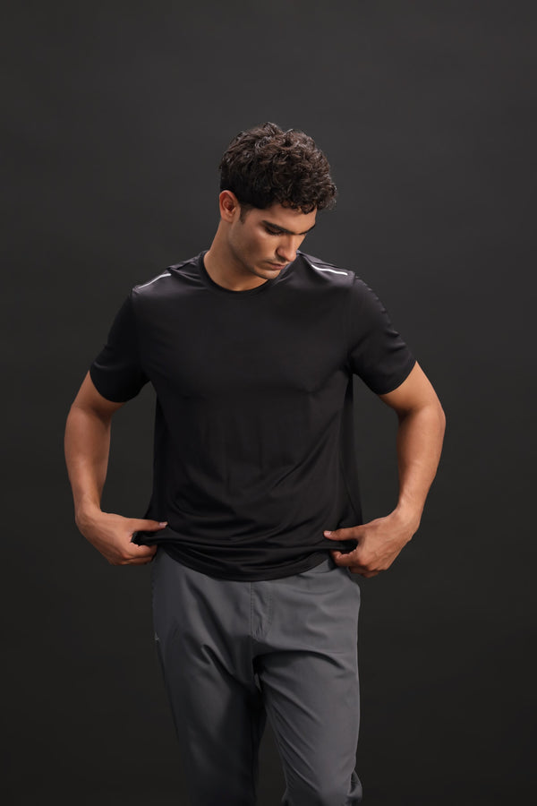 Black classic performance tshirt